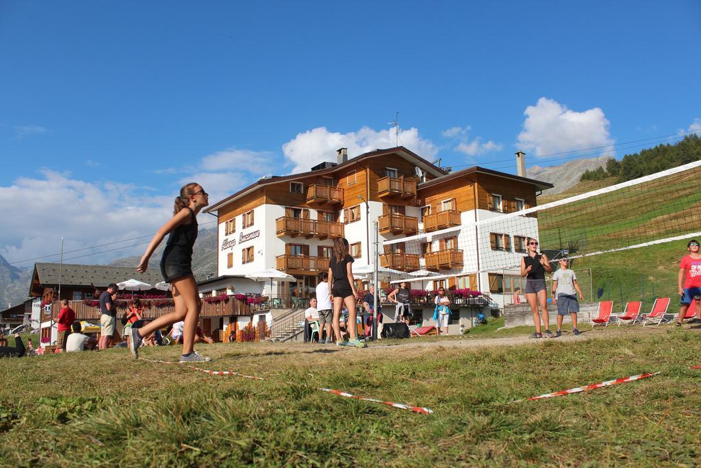 Albergo Bucaneve Campodolcino Exterior photo